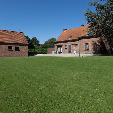 Huisje Van De Meentocht Rumst Экстерьер фото